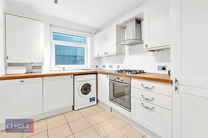 2 Bedroom Apartment To Rent In Iddesleigh Road, Redland, Bristol, BS6