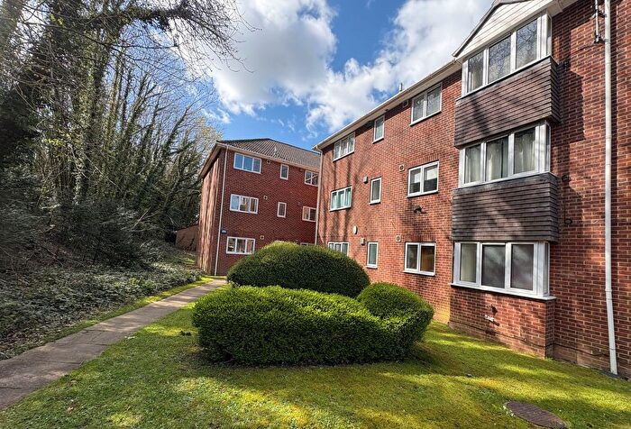 2 Bedroom Flat To Rent In Findlay Close, Gillingham, ME8