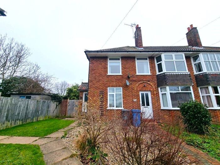 2 Bedroom Maisonette To Rent In Broadwater Gardens, Shotley Gate, IP9