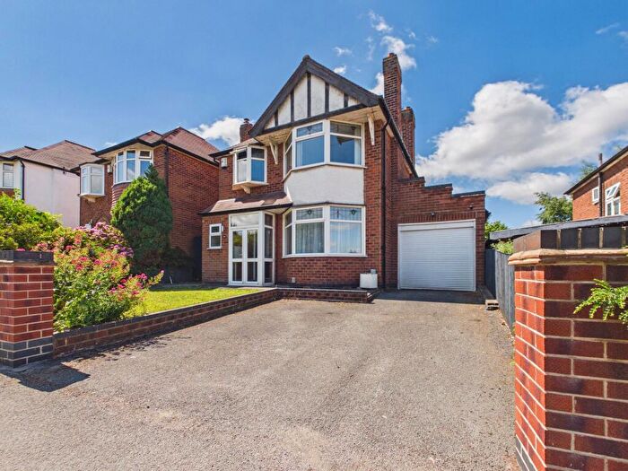 3 Bedroom Detached House For Sale In Gedling Road, Arnold, Nottingham, NG5
