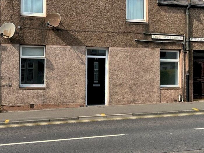 2 Bedroom Flat To Rent In Strathmore Street, Perth, PH2
