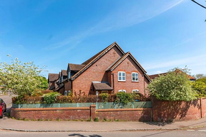 3 Bedroom End Of Terrace House To Rent In Jenkins Court, Dark Lane, HP22