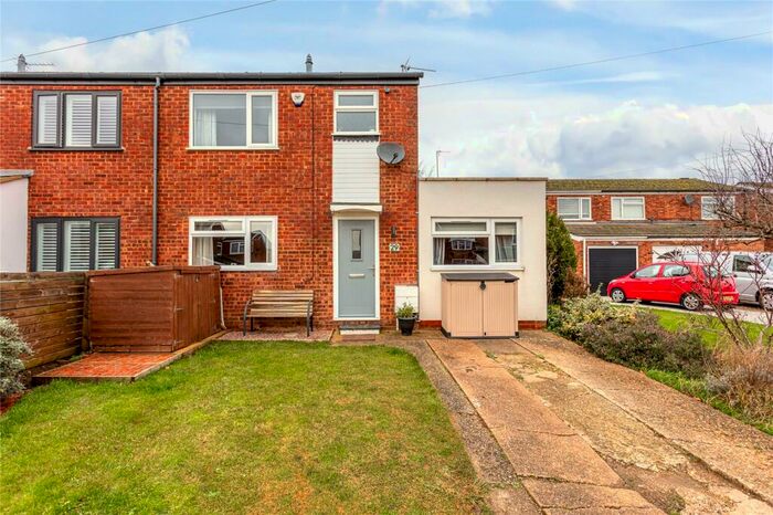 4 Bedroom Semi-Detached House To Rent In Vandyke Close, Woburn Sands, Buckinghamshire, MK17