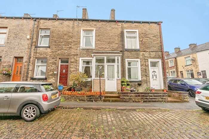 3 Bedroom Terraced House For Sale In Mitchell Street, Colne, Lancashire, BB8