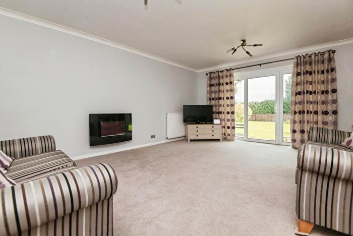 2 Bedroom Flat For Sale In Lyme View Court, Lansdowne Road, Budleigh Salterton, EX9