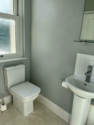 1 Bedroom Detached House To Rent In Westbury Road, Westbury-On-Trym, BS9