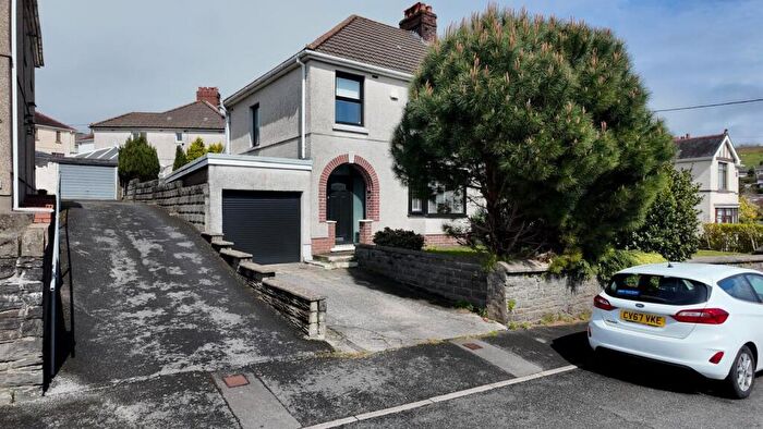 3 Bedroom Semi Detached House For Sale In Colby Road, Burry Port, SA16