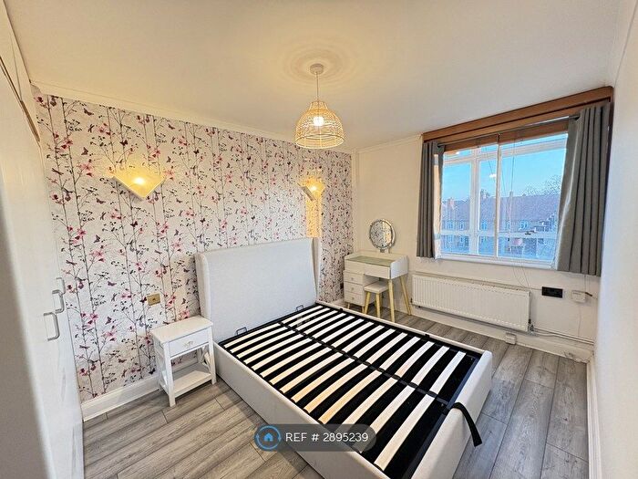 1 Bedroom Flat To Rent In Century House, London, SW16