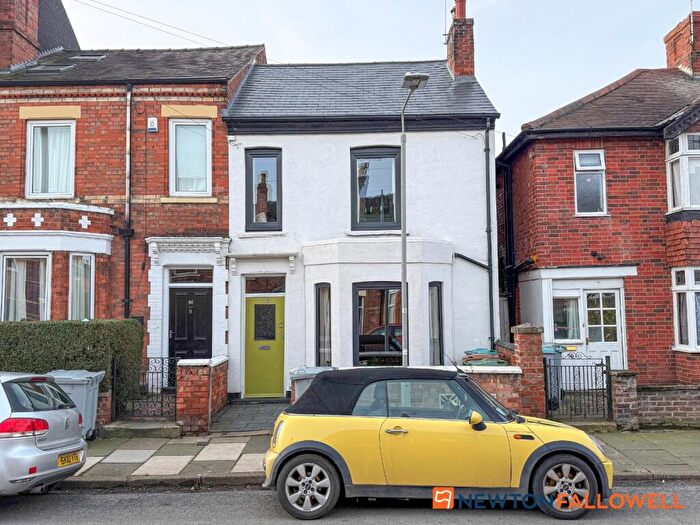 4 Bedroom End Of Terrace House For Sale In Harcourt Street, Newark, NG24