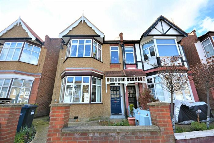 2 Bedroom Flat To Rent In Audley Road, Hendon, NW4