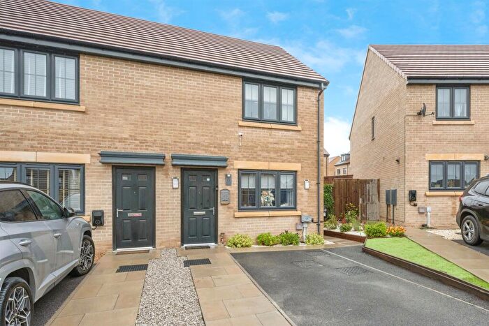 2 Bedroom End Of Terrace House For Sale In Wisteria Close, Thurnscoe, Rotherham, S63