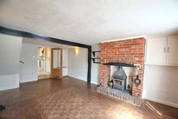 2 Bedroom Cottage For Sale In Wardhedges Road, Flitton, MK45