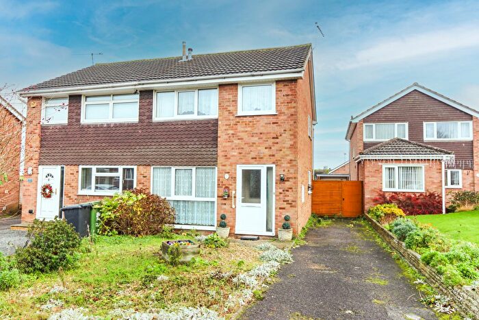 3 Bedroom Semi Detached House For Sale In Sywell Way, Wellingborough, NN8