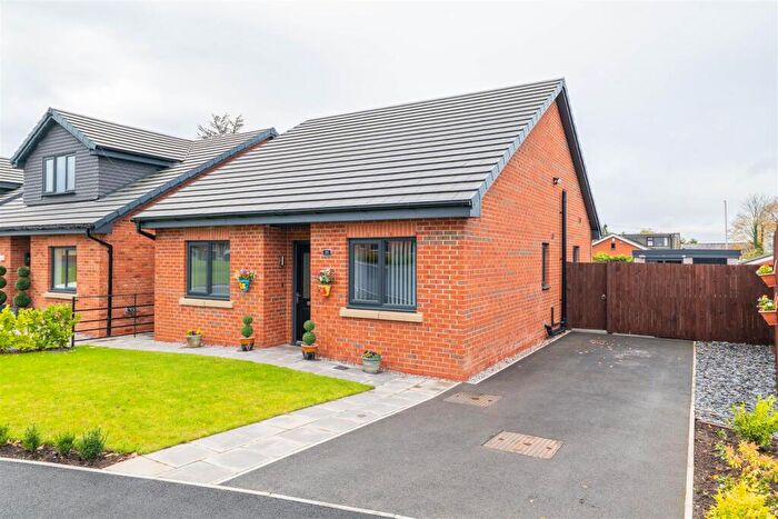 2 Bedroom Detached Bungalow For Sale In Brickfield Place, Leyland, PR25