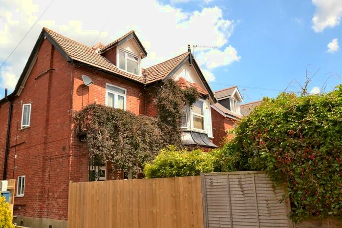 2 Bedroom Flat To Rent In Boscombe, BH1