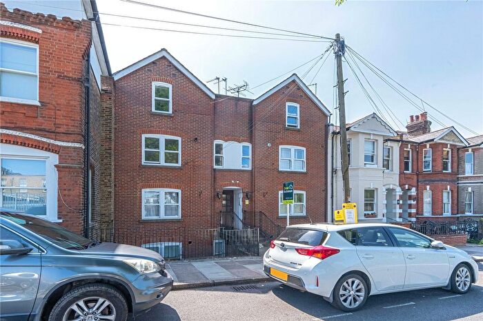 1 Bedroom Flat For Sale In Amyand Park Road, St Margarets, TW1