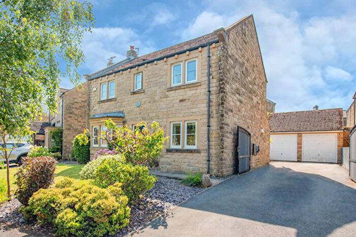 4 Bedroom Detached House For Sale In Crofters Mill, Sutton In Craven, BD20