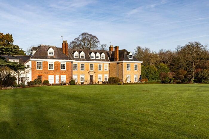 2 Bedroom Apartment For Sale In Ladbroke, Southam, Warwickshire, CV47