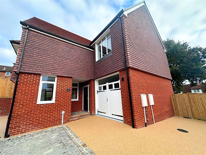 3 Bedroom Detached House To Rent In Market Gardens, Fairlight, TN35