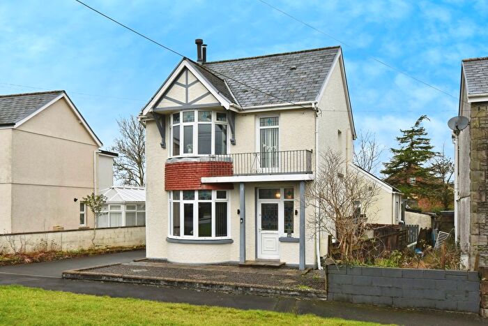 3 Bedroom Detached House For Sale In Leyshon Road, Gwaun Cae Gurwen, Ammanford, Neath Port Talbot, SA18