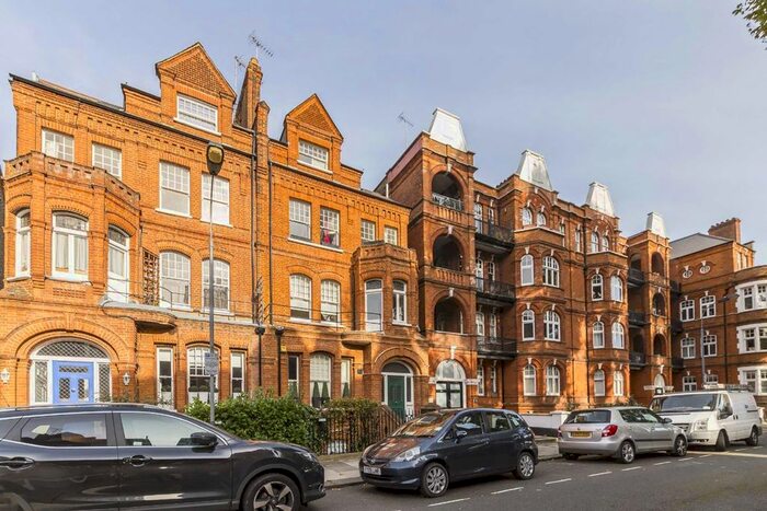2 Bedroom Flat To Rent In Mornington Avenue, London, W14