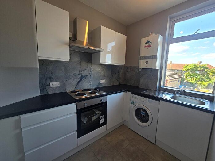 1 Bedroom Flat To Rent In Goresbrook Road, Dagenham, Barking And Dagenham, RM9