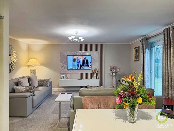 2 Bedroom Flat For Sale In Honeysuckle Court, Huncoat, BB5