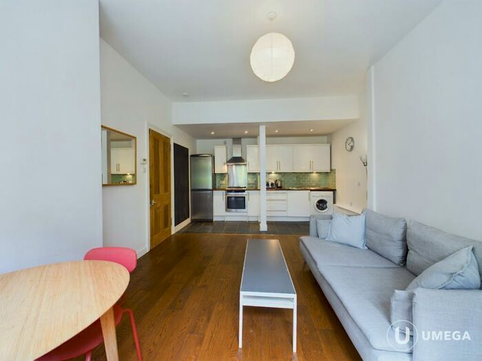 1 Bedroom Flat To Rent In Broughton Road, Broughton, Edinburgh, EH7