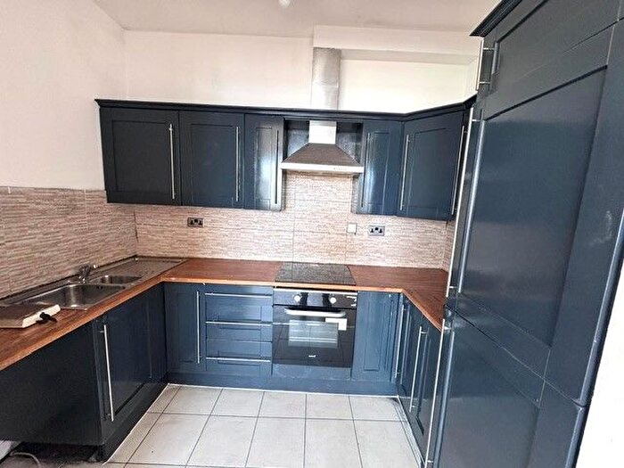 2 Bedroom Flat To Rent In Station Road, Blackpool, FY4