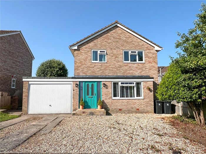 3 Bedroom Detached House For Sale In Cadley Close, Blandford Forum, DT11