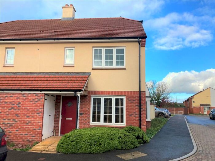 3 Bedroom Semi-Detached House To Rent In Greenhouse Gardens, Cullompton, Devon, EX15