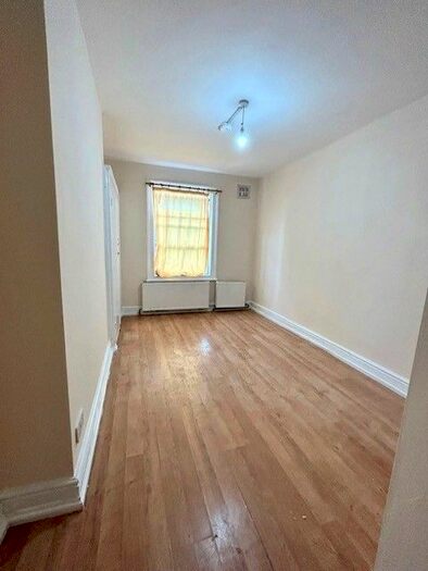 1 Bedroom Property To Rent In Pemberton Road, London, N4