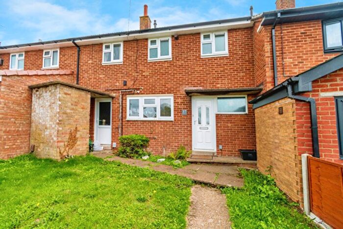 3 Bedroom Semi-Detached House For Sale In Windbury Road, Southampton, Hampshire, SO16