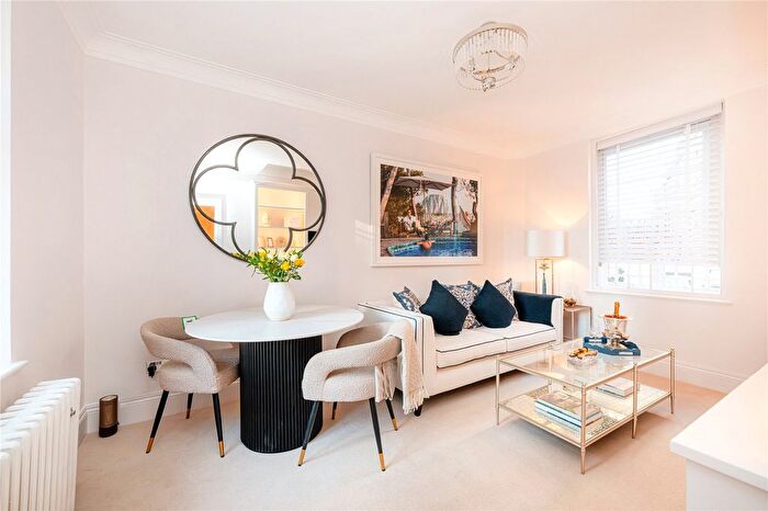 1 Bedroom Flat To Rent In Weymouth Street, Marylebone, London, W1G