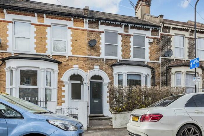 3 Bedroom Terraced House To Rent In Mornington Road, Leytonstone, E11