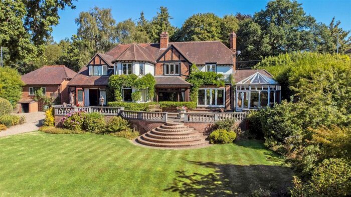 5 Bedroom Detached House For Sale In Blackdown, Leamington Spa, Warwickshire, CV32