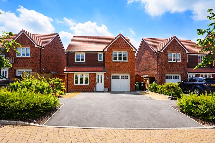 4 Bedroom Detached House To Rent In Reynolds Drive, Alton, GU34