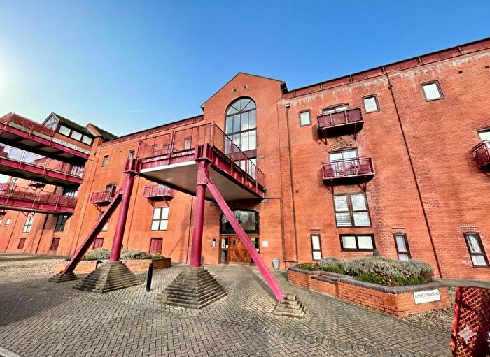 2 Bedroom Flat For Sale In Navigation Way, Preston, Lancashire, PR2