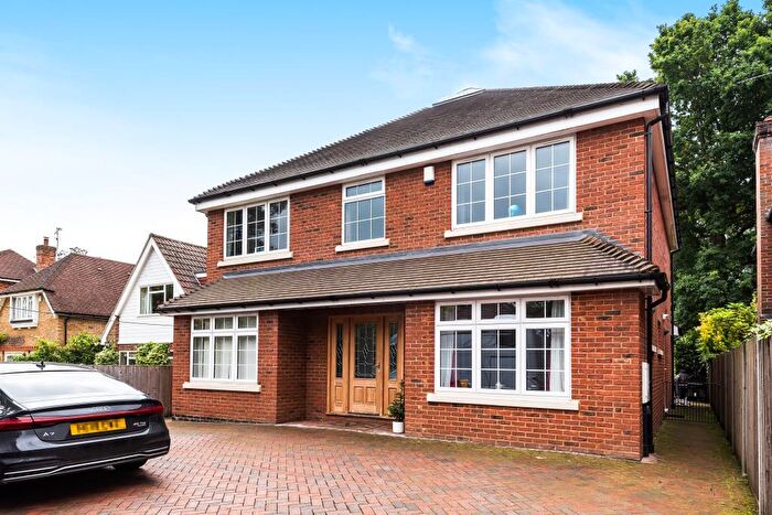 4 Bedroom Detached House To Rent In Lightwater, Surrey, GU18