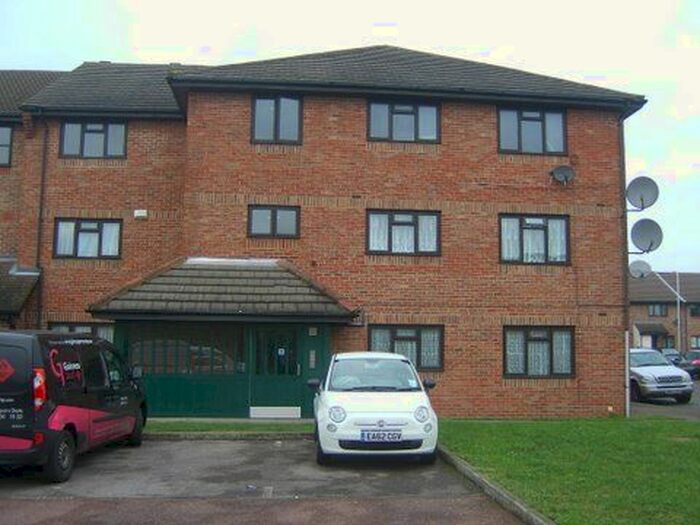 1 Bedroom Flat To Rent In Palliser Drive, Rainham, Essex, RM13