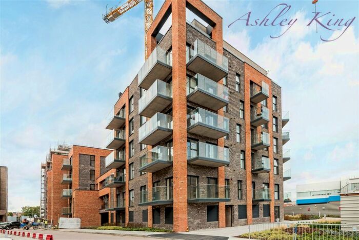 2 Bedroom Flat To Rent In William Mundy Way, Dartford, DA1