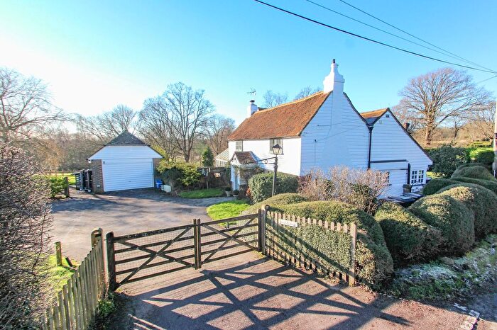 4 Bedroom Detached House For Sale In Lake Street, Mayfield, TN20