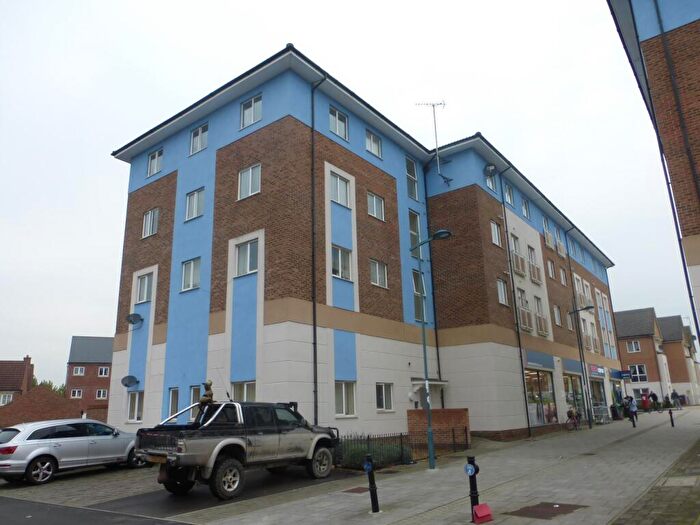2 Bedroom Flat To Rent In Delft Crescent, Swindon, SN25