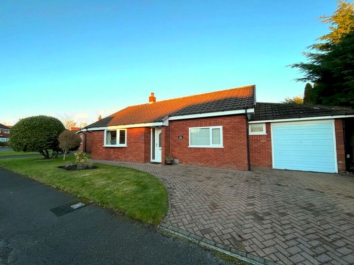 2 Bedroom Detached Bungalow To Rent In The Avenue, Ingol, PR2
