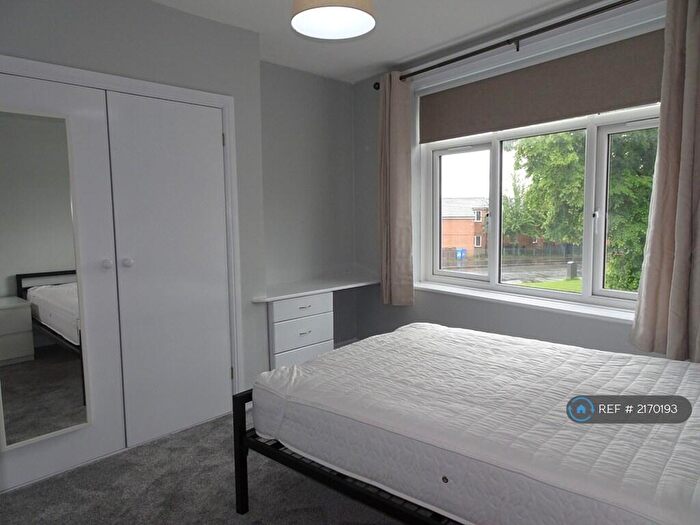1 Bedroom Flat To Rent In Richmond Grove, Manchester, M13