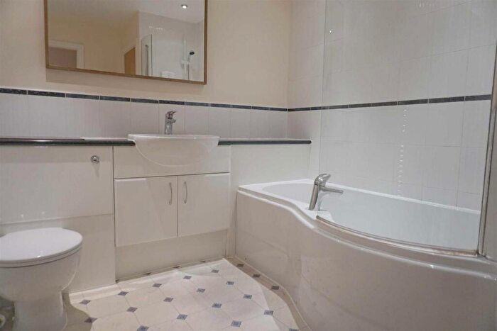 2 Bedroom Apartment To Rent In Bishops Corner, Stretford Road, M15
