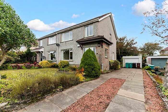 3 Bedroom Semi-Detached House For Sale In Valleybank, Banton, Kilsyth, G65