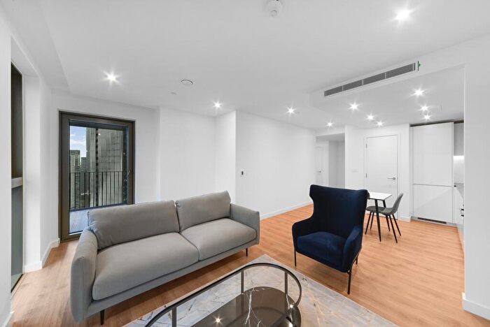 1 Bedroom Apartment To Rent In One Thames Quay, Marsh Wall, E14