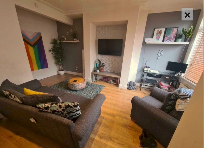 2 Bedroom Terraced House To Rent In Elsham Terrace, Leeds, West Yorkshire, LS4