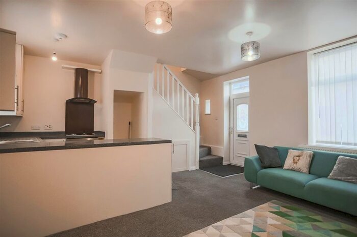 3 Bedroom End Of Terrace House To Rent In Walton Street, Nelson, BB9